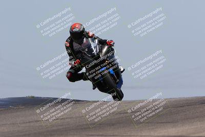 media/May-22-2023-Fastrack Riders (Mon) [[ae7626d9d8]]/Level 2/1230pm (Outside Grapevine)/